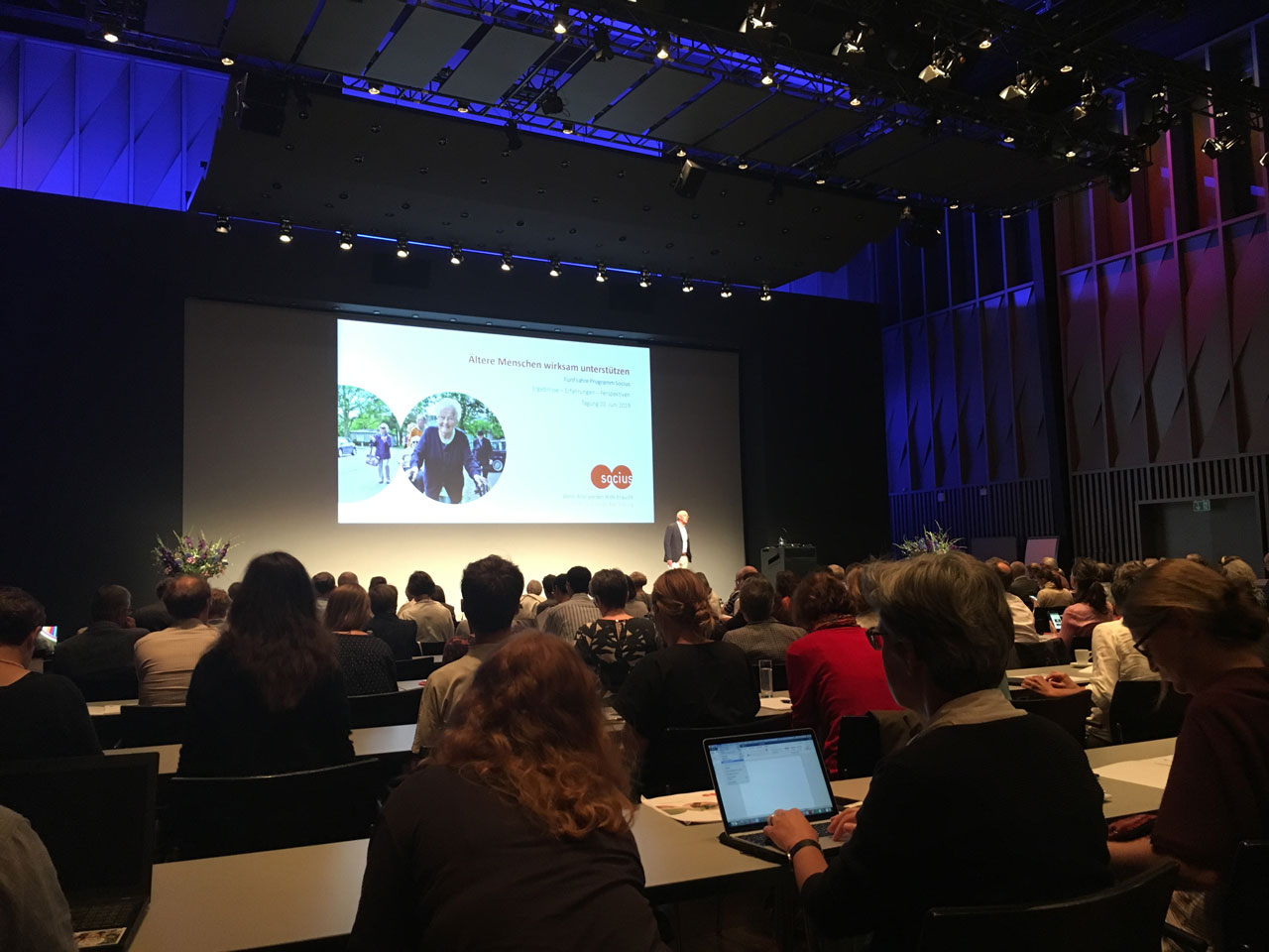 Konzentrierte Stimmung im Saal.